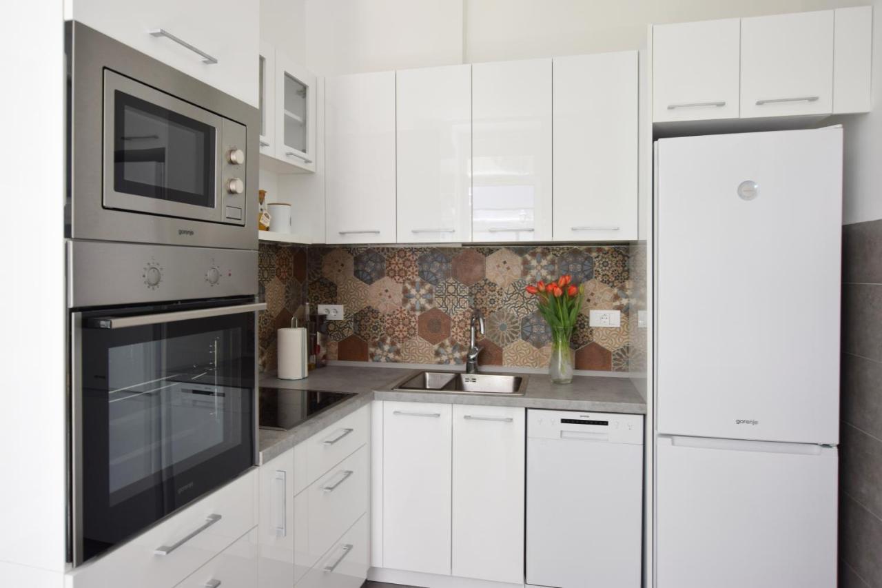 Crown Apartment - Your Most Comfortable Stay Belgrad Exterior foto