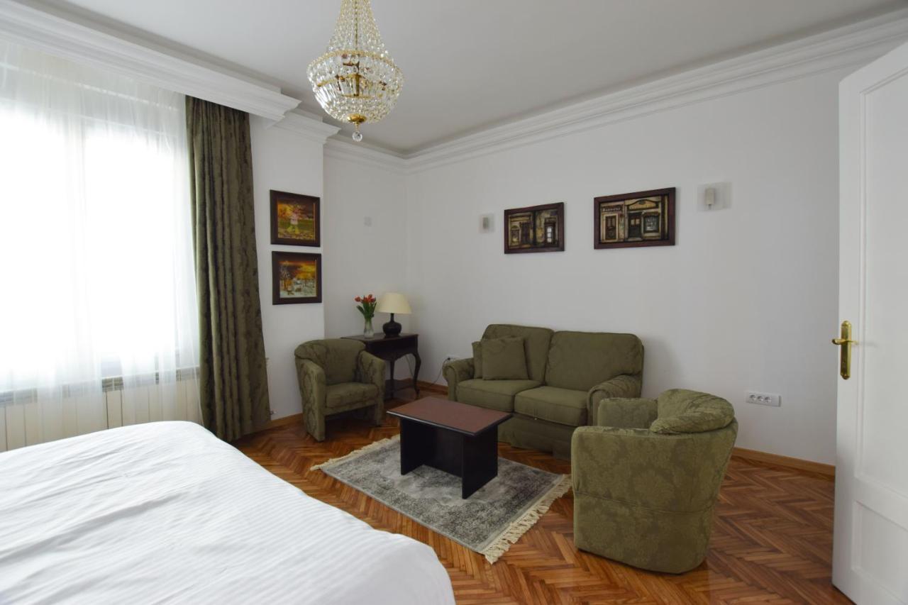 Crown Apartment - Your Most Comfortable Stay Belgrad Exterior foto