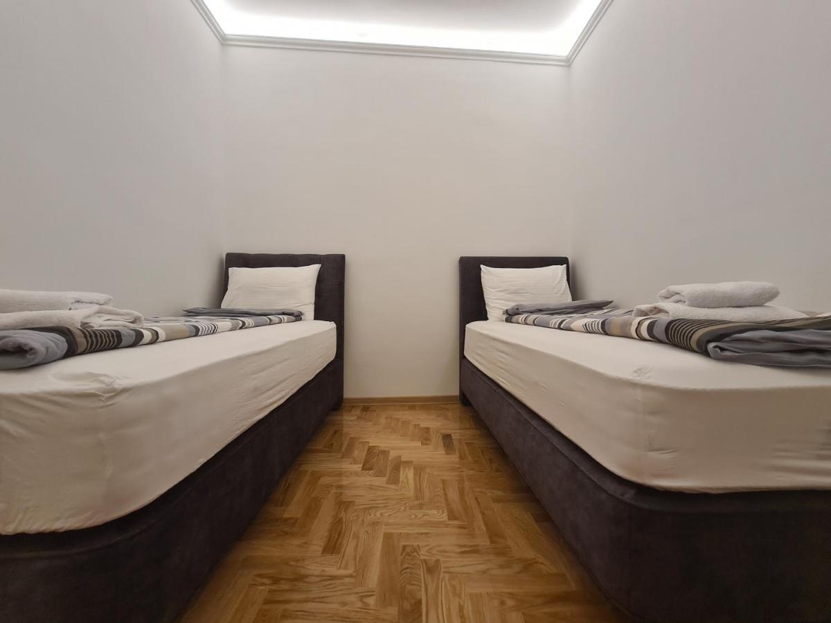 Crown Apartment - Your Most Comfortable Stay Belgrad Exterior foto